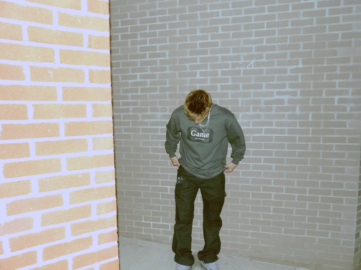 'Vetements de Rue' Long Sleeve